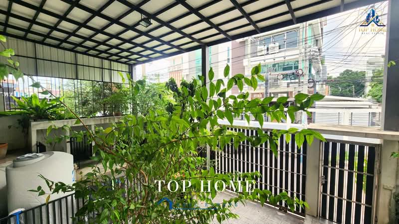 ขายด่วน ทาวน์โฮม 3 ชั้นขนาดใหญ่ ลาดพร้าว 101 ซอย 5, กรุงเทพ, คลองเจ้าคุณสิงห์, วังทองหลาง, กรุงเทพ, 650 ตร.ม., ทาวน์เฮ้าส์ ขาย, โดย คุณเเจง, 500455755 - DDproperty.com