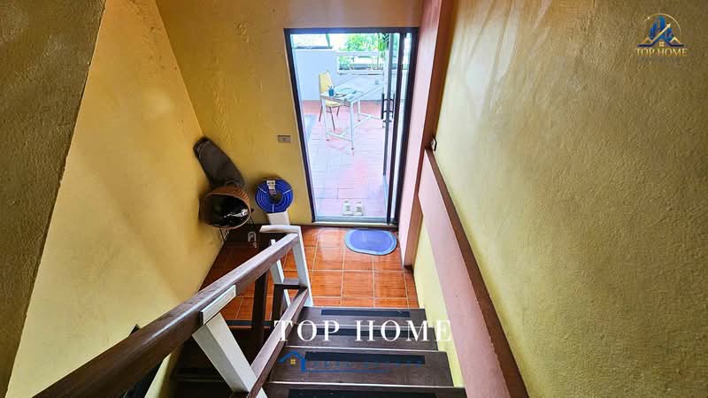 ขายด่วน ทาวน์โฮม 3 ชั้นขนาดใหญ่ ลาดพร้าว 101 ซอย 5, Bangkok, Khlong Chaokhun Sing, Wang Thonglang, Bangkok, 10+ Bedrooms, 650 sqm, Townhouse For Sale, by คุณเเจง, 500455755 - DDproperty.com