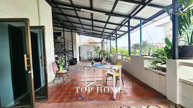 ขายด่วน ทาวน์โฮม 3 ชั้นขนาดใหญ่ ลาดพร้าว 101 ซอย 5, กรุงเทพ, คลองเจ้าคุณสิงห์, วังทองหลาง, กรุงเทพ, 650 ตร.ม., ทาวน์เฮ้าส์ ขาย, โดย คุณเเจง, 500455755 - DDproperty.com