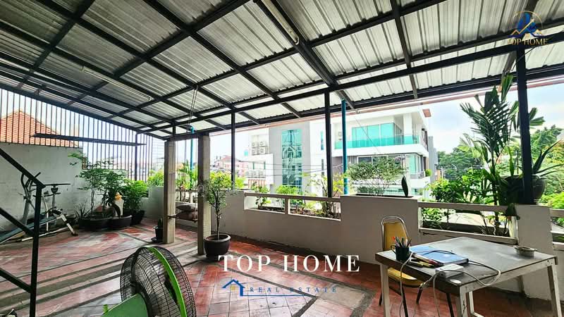 ขายด่วน ทาวน์โฮม 3 ชั้นขนาดใหญ่ ลาดพร้าว 101 ซอย 5, Bangkok, Khlong Chaokhun Sing, Wang Thonglang, Bangkok, 10+ Bedrooms, 650 sqm, Townhouse For Sale, by คุณเเจง, 500455755 - DDproperty.com