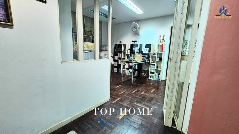 ขายด่วน ทาวน์โฮม 3 ชั้นขนาดใหญ่ ลาดพร้าว 101 ซอย 5, กรุงเทพ, คลองเจ้าคุณสิงห์, วังทองหลาง, กรุงเทพ, 650 ตร.ม., ทาวน์เฮ้าส์ ขาย, โดย คุณเเจง, 500455755 - DDproperty.com