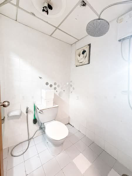 Phasuk Place, Bangkok, 1 Soi Aree Samphan, Samsen Nai, Phaya Thai, Bangkok, 2 Bedrooms, 72 sqm, Condo For Sale, by ณัฐยา ศิริฐานนท์, 500455762 - DDproperty.com