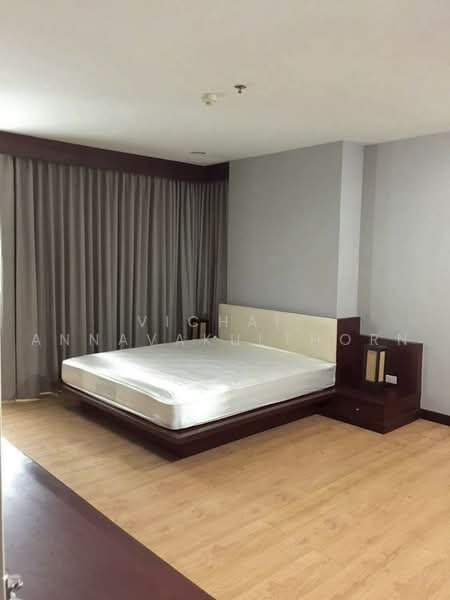Silom Grand Terrace, Bangkok, Soi Saladaeng 2, Saladaeng Road, Silom, Bang Rak, Bangkok, 1 Bedroom, 81 sqm, Condo For Rent, by Vichai Annavakulthorn, 500455797 - DDproperty.com