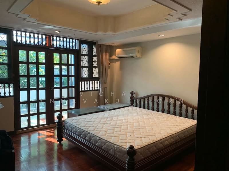 3-BR Townhouse, Bangkok, Silom, Bang Rak, Bangkok, 3 Bedrooms, 400 sqm, Townhouse For Rent, by Vichai Annavakulthorn, 500455803 - DDproperty.com