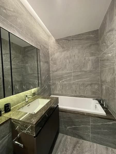 The Esse Sukhumvit 36, Bangkok, Soi Sukhumvit 36, Sukhumvit Road, Phra Kanong, Khlong Toei, Bangkok, 1 Bedroom, 39 sqm, Condo For Rent, by Vichai Annavakulthorn, 500455835 - DDproperty.com