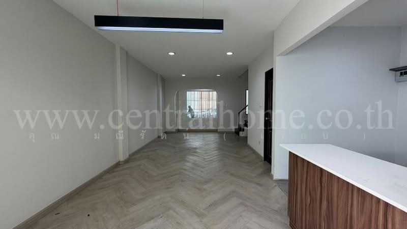 The Symphony Townhome : เดอะ ซิมโฟนี่ ทาวน์โฮม, กรุงเทพ, 189 ซอย นวมินทร์ 163, นวลจันทร์, บึงกุ่ม, กรุงเทพ, 180 ตร.ม., ทาวน์เฮ้าส์ ขาย, โดย คุณ มณีรัตน์ ( เจี๊ยบ ), 500455880 - DDproperty.com