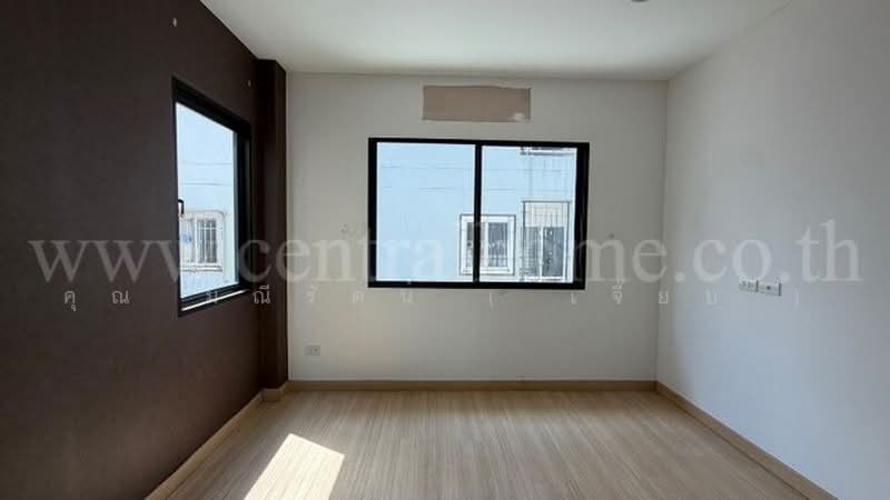 The Symphony Townhome : เดอะ ซิมโฟนี่ ทาวน์โฮม, กรุงเทพ, 189 ซอย นวมินทร์ 163, นวลจันทร์, บึงกุ่ม, กรุงเทพ, 180 ตร.ม., ทาวน์เฮ้าส์ ขาย, โดย คุณ มณีรัตน์ ( เจี๊ยบ ), 500455880 - DDproperty.com