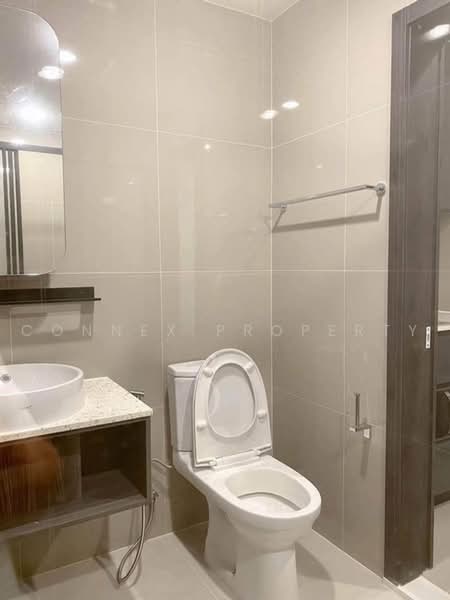 XT Huaikhwang, Bangkok, 244 Ratchadaphisek Road, Huai Khwang, Bangkok, 1 Bedroom, 35 sqm, Condo For Rent, by Connex Property, 500455906 - DDproperty.com