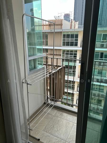 The Clover Thonglor Residence, Bangkok, Soi Sukhumvit 55, Khlong Tan Nua, Watthana, Bangkok, 1 Bedroom, 45 sqm, Condo For Rent, by Vichai Annavakulthorn, 500455915 - DDproperty.com