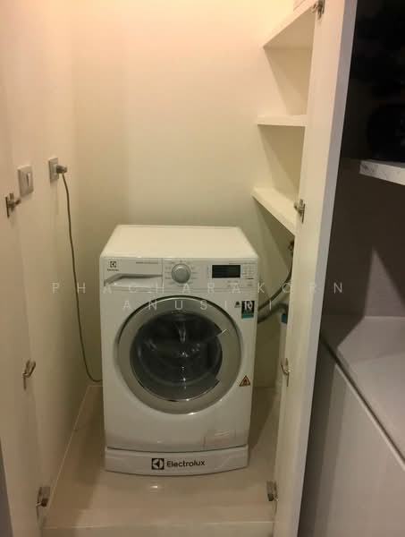 Rhythm Sukhumvit 42, Bangkok, Soi Sukhumvit 42, Sukhumvit Road, Phra Kanong, Khlong Toei, Bangkok, 2 Bedrooms, 57 sqm, Condo For Rent, by Phacharakorn Anusiri, 500455923 - DDproperty.com