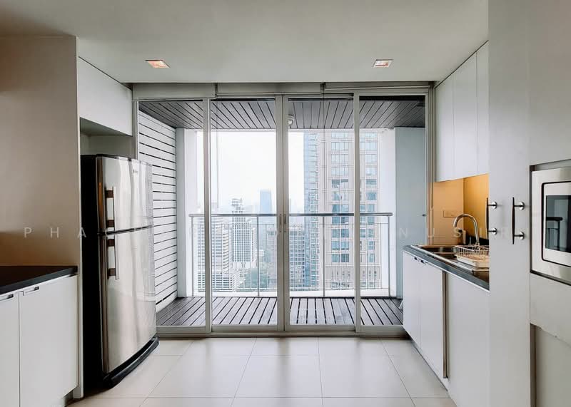 Urbana Langsuan : เออบาน่า หลังสวน, กรุงเทพ, 55 ถนนหลังสวน, ลุมพินี, ปทุมวัน, กรุงเทพ, 239 ตร.ม., อพาร์ทเมนท์ ให้เช่า, โดย Phacharakorn Anusiri, 500456128 - DDproperty.com