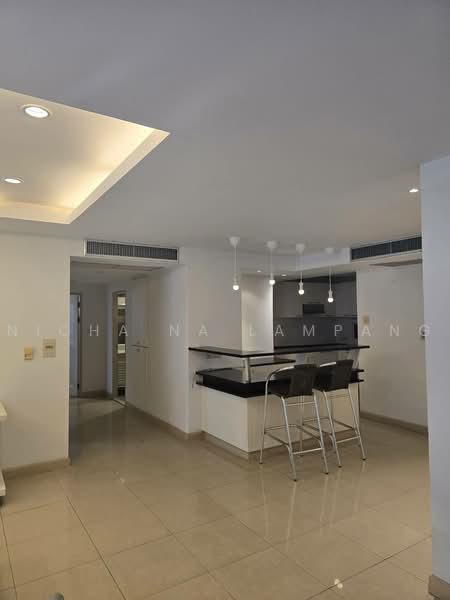 Asoke Towers : อโศก ทาวเวอร์, กรุงเทพ, ถนนสุขุมวิท 21, คลองเตยเหนือ, วัฒนา, กรุงเทพ, 150 ตร.ม., คอนโด ขาย, โดย Nicha Na Lampang, 500456131 - DDproperty.com
