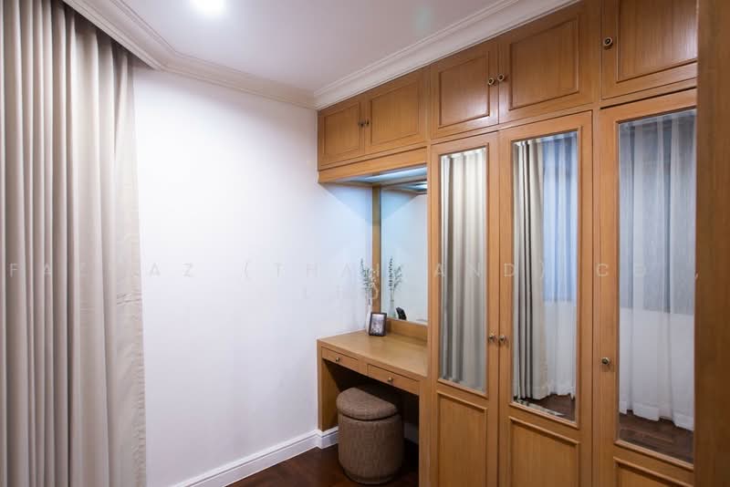 Baan Sawasdee, Bangkok, 42-1 Soi Sukhumvit 31, Khlongtoei Nua, Watthana, Bangkok, 3 Bedrooms, 278 sqm, Condo For Rent, by Fazwaz (Thailand) Co., Ltd., 500456156 - DDproperty.com