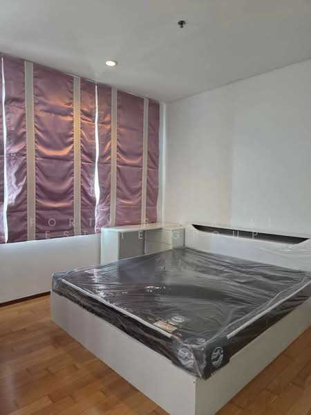 Villa Sathorn, Bangkok, 5 KrungThonBuri Road, Khlong Ton Sai, Khlong San, Bangkok, Studio, 38 sqm, Condo For Rent, by Forty-Six Real Estate Group, 500456158 - DDproperty.com