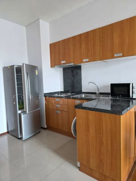 Villa Sathorn, Bangkok, 5 KrungThonBuri Road, Khlong Ton Sai, Khlong San, Bangkok, Studio, 38 sqm, Condo For Rent, by Forty-Six Real Estate Group, 500456158 - DDproperty.com