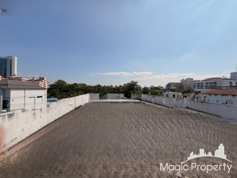 Home Office For Rent in Soi Phetchaburi 47, Bangkok, Bang Kapi, Huai Khwang, Bangkok, , 750 sqm, Shophouse For Rent, by Magic Property, 500456224 - DDproperty.com