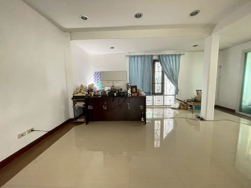 Laddarom Rattanathibet, Nonthaburi, Rattanathibet Road, Sai Ma, Muang Nonthaburi, Nonthaburi, 4 Bedrooms, 300 sqm, Single Detached House For Sale, by ศุภวัฒน์ ไชยสาร, 500456265 - DDproperty.com