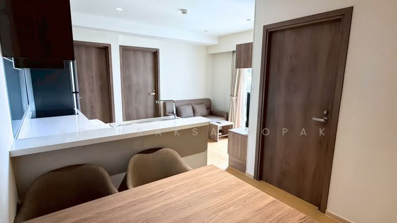 Runesu Thonglor 5, Bangkok, 82 Padi Madi Alley, Khlong Tan Nua, Watthana, Bangkok, 2 Bedrooms, 43 sqm, Condo For Rent, by Boonraksa Sopak, 500456274 - DDproperty.com