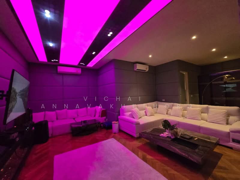 4-BR Villa, Bangkok, Phra Kanong Nua, Watthana, Bangkok, 4 Bedrooms, 550 sqm, Villa For Rent, by Vichai Annavakulthorn, 500456319 - DDproperty.com