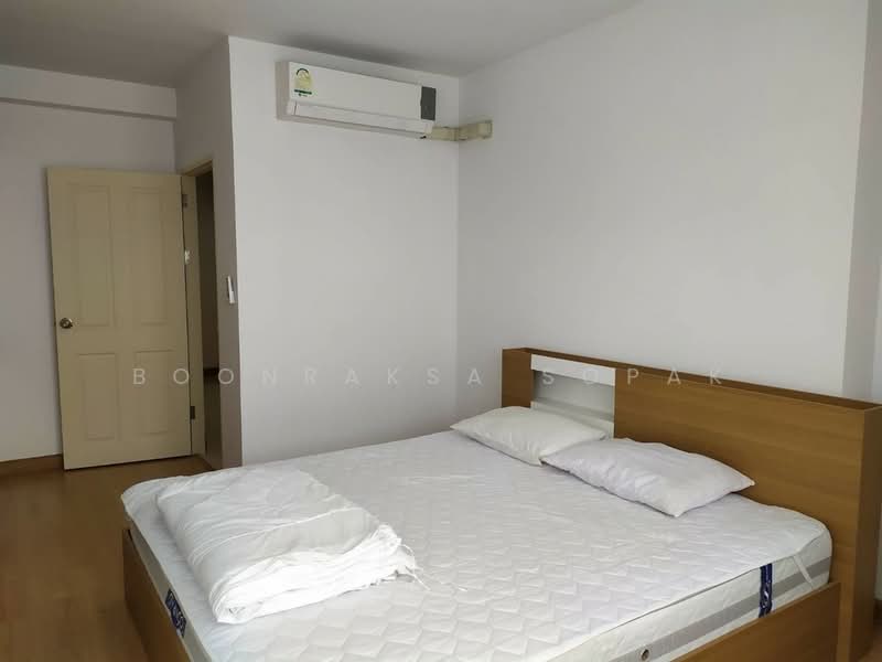 Supalai Park Ekkamai-Thonglor, Bangkok, Petchaburi Road, Bang Kapi, Huai Khwang, Bangkok, 2 Bedrooms, 71 sqm, Condo For Rent, by Boonraksa Sopak, 500456340 - DDproperty.com