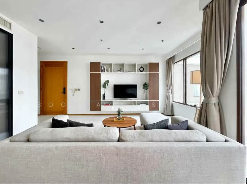 The Emporio Place, Bangkok, 93 Soi Sukhumvit 24, Sukhumvit Road, Khong Tan, Khlong Toei, Bangkok, 2 Bedrooms, 105 sqm, Condo For Rent, by Boonraksa Sopak, 500456376 - DDproperty.com