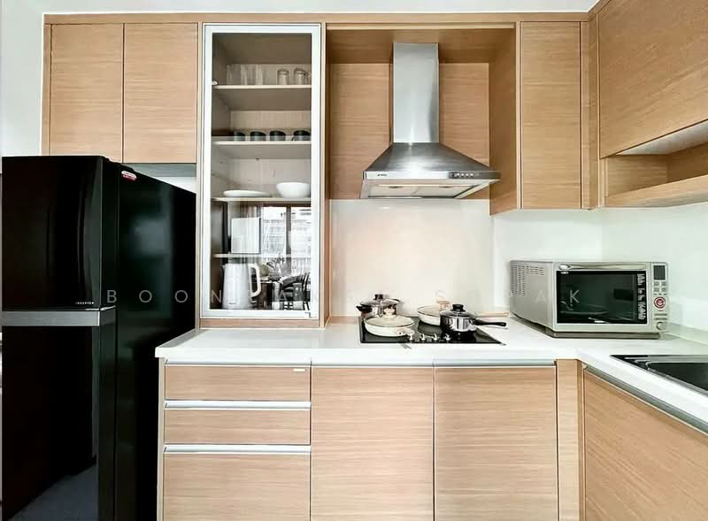 The Emporio Place, Bangkok, 93 Soi Sukhumvit 24, Sukhumvit Road, Khong Tan, Khlong Toei, Bangkok, 2 Bedrooms, 105 sqm, Condo For Rent, by Boonraksa Sopak, 500456376 - DDproperty.com
