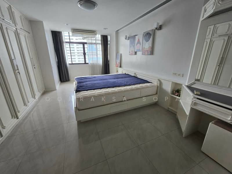 Grand Ville House 2, Bangkok, Soi Sukhumvit 19, Khlongtoei Nua, Watthana, Bangkok, 3 Bedrooms, 253 sqm, Condo For Rent, by Boonraksa Sopak, 500456405 - DDproperty.com