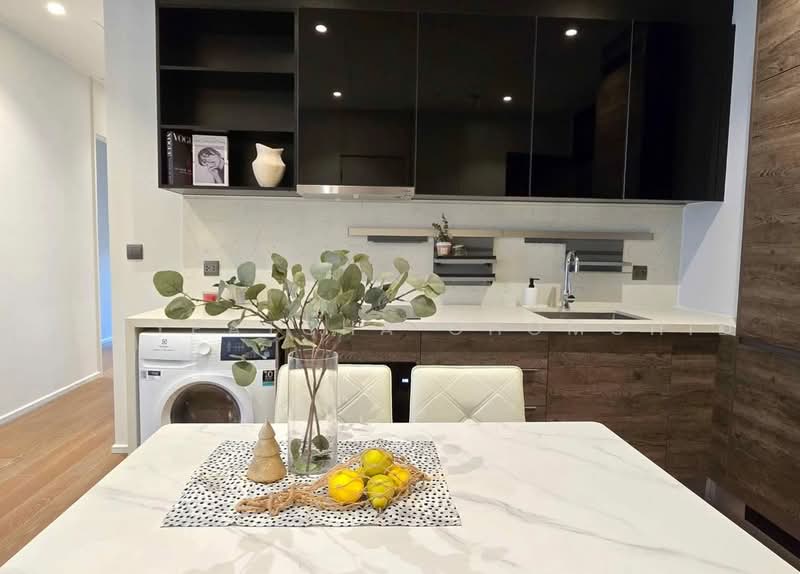 Muniq Langsuan, Bangkok, Soi Tonson, Lumphini, Pathum Wan, Bangkok, 2 Bedrooms, 86 sqm, Condo For Rent, by Ploypatcha Chomchid, 500456432 - DDproperty.com