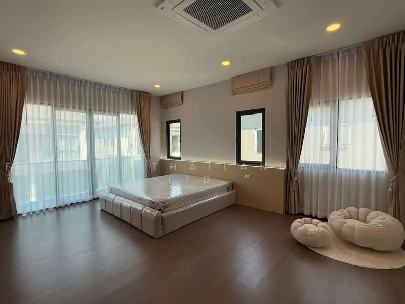 The City Watcharapol, Bangkok, Sukhaphiban 5 Road, O-Ngoen, Sai Mai, Bangkok, 4 Bedrooms, 323 sqm, Single Detached House For Rent, by Fazwaz (Thailand) Co., Ltd., 500456505 - DDproperty.com