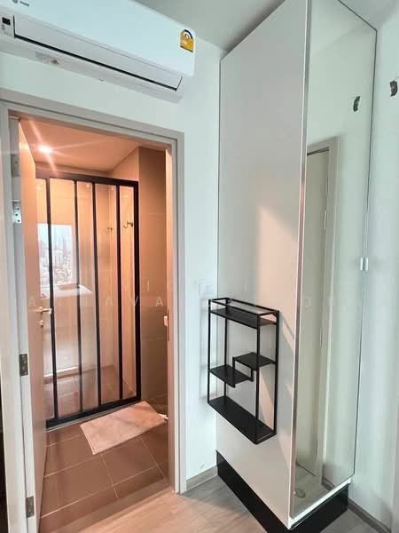 The Base Phetchaburi-Thonglor, Bangkok, Phetchaburi Rd, Bang Kapi, Huai Khwang, Bangkok, 1 Bedroom, 35 sqm, Condo For Rent, by Vichai Annavakulthorn, 500456546 - DDproperty.com
