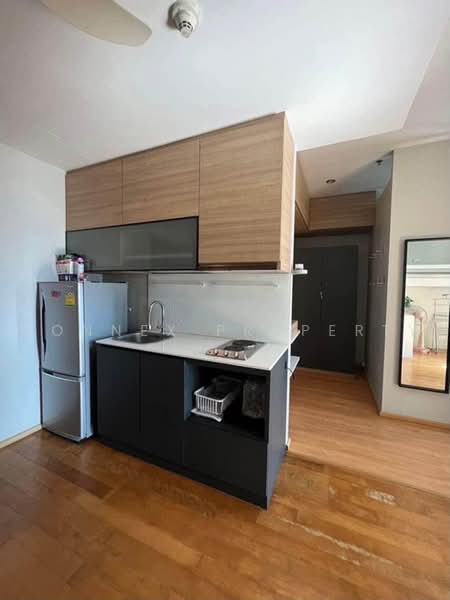 Villa Ratchatewi, Bangkok, 83 Phayathai Road, Thanon Phaya Thai, Ratchathewi, Bangkok, 2 Bedrooms, 40 sqm, Condo For Rent, by Connex Property, 500456683 - DDproperty.com