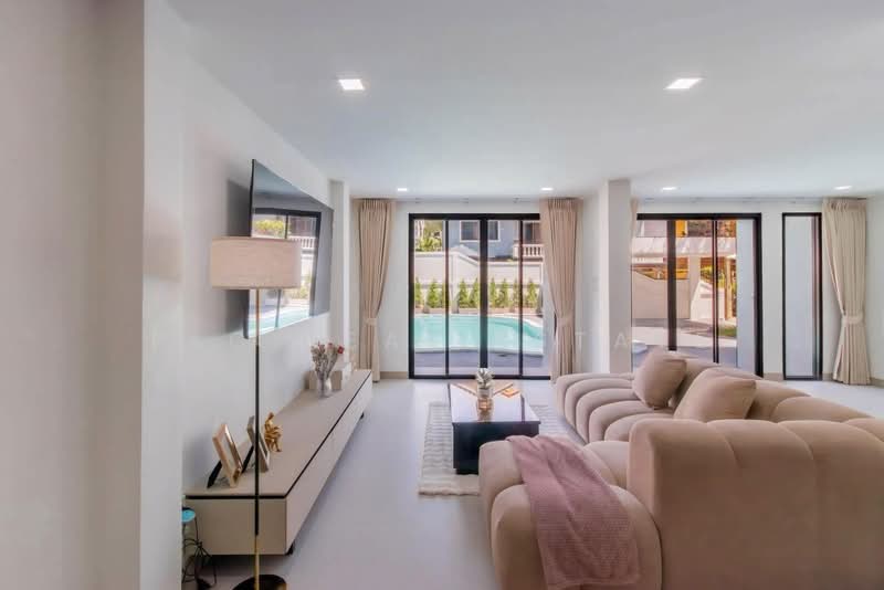 High End Pool House for Sale Central Pattaya 7 Bedroom, Chon Buri (Pattaya), Bang Lamung, Bang Lamung (Pattaya), Chon Buri (Pattaya), 7 Bedrooms, 350 sqm, Villa For Sale, by PLC REAL ESTATE, 500456720 - DDproperty.com