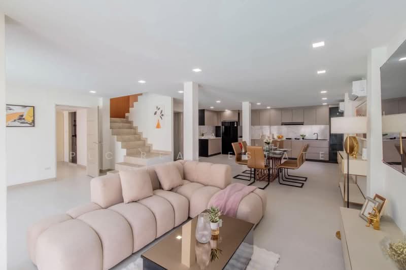 High End Pool House for Sale Central Pattaya 7 Bedroom, Chon Buri (Pattaya), Bang Lamung, Bang Lamung (Pattaya), Chon Buri (Pattaya), 7 Bedrooms, 350 sqm, Villa For Sale, by PLC REAL ESTATE, 500456720 - DDproperty.com