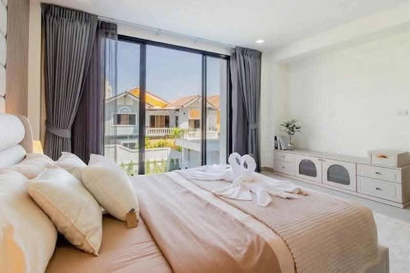 High End Pool House for Sale Central Pattaya 7 Bedroom, Chon Buri (Pattaya), Bang Lamung, Bang Lamung (Pattaya), Chon Buri (Pattaya), 7 Bedrooms, 350 sqm, Villa For Sale, by PLC REAL ESTATE, 500456720 - DDproperty.com