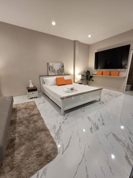 Vararom Premium Watcharapol-Chatu Chot, Bangkok, Chatuchot Road, O-Ngoen, Sai Mai, Bangkok, 6 Bedrooms, 1,000 sqm, Single Detached House For Rent, by Connex Property, 500456742 - DDproperty.com