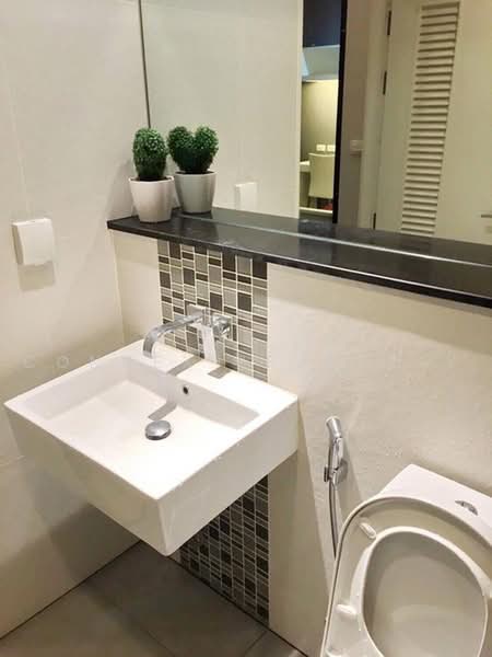 Urbano Absolute Sathon-Taksin, Bangkok, 345 Charoen Nakhon 14/2 Alley, Khlong Ton Sai, Khlong San, Bangkok, 1 Bedroom, 38 sqm, Condo For Rent, by Connex Property, 500456788 - DDproperty.com