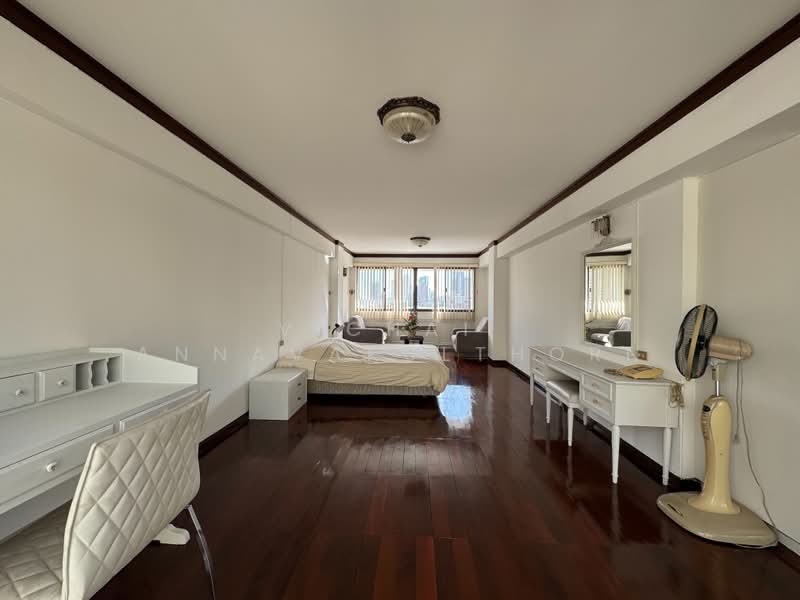 Yada Residential, Bangkok, 16 Phrom Sak Alley, Khlong Tan Nua, Watthana, Bangkok, 3 Bedrooms, 150 sqm, Condo For Rent, by Vichai Annavakulthorn, 500456812 - DDproperty.com