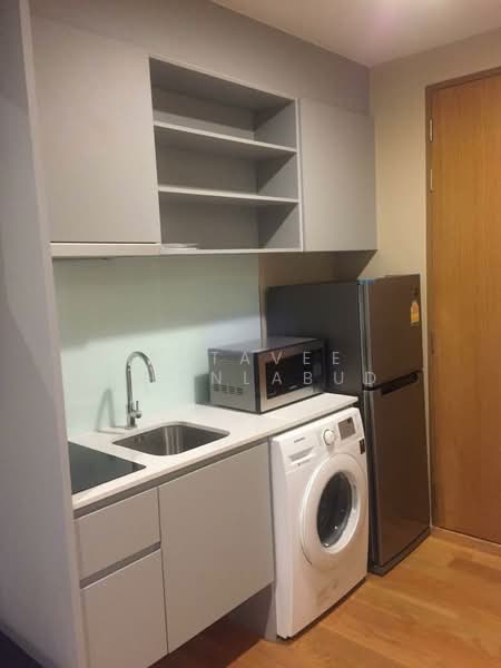 Noble Revo Silom, Bangkok, 88 Soi Surasak Surasak Road, Silom, Bang Rak, Bangkok, 1 Bedroom, 34 sqm, Condo For Rent, by Sutavee Chonlabud, 500456817 - DDproperty.com