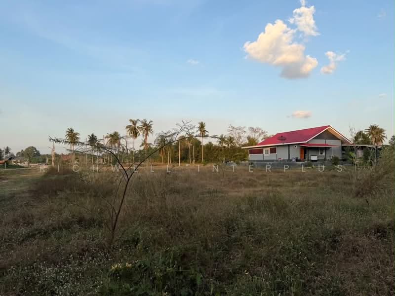 Land for sale in Huai Yai-Chak Ngaew, 300 square wah. Adjacent to a stream, Chon Buri (Pattaya), Huai Yai, Bang Lamung (Pattaya), Chon Buri (Pattaya), , 1,200 sqm, Land For Sale, by RICHWELL INTERPLUS, 500456870 - DDproperty.com