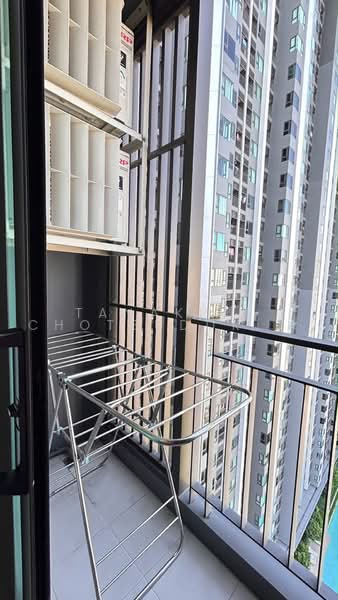 Life Sathorn Sierra, Bangkok, Ratchaphruek Rd, Talat Plu, Thon Buri, Bangkok, 1 Bedroom, 33 sqm, Condo For Rent, by Tanakrit Chotbuddkayan, 500456875 - DDproperty.com