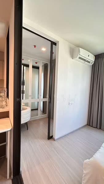 Life Sathorn Sierra, Bangkok, Ratchaphruek Rd, Talat Plu, Thon Buri, Bangkok, 1 Bedroom, 33 sqm, Condo For Rent, by Tanakrit Chotbuddkayan, 500456875 - DDproperty.com