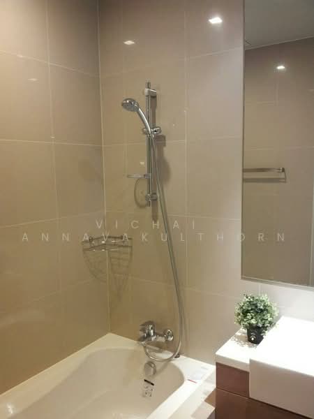 Noble Refine, Bangkok, Soi Sukhumvit 26, Sukhumvit Road, Khong Tan, Khlong Toei, Bangkok, 2 Bedrooms, 70 sqm, Condo For Rent, by Vichai Annavakulthorn, 500456923 - DDproperty.com