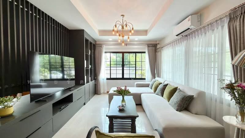Modern Luxury Pool Villa for Sale, Fully Furnished, Prime Location Behind Mae Hia Fresh Market, Chi, Chiang Mai, รอบเมืองเชียงใหม่, Mae Hia, Muang Chiang Mai, Chiang Mai, 5 Bedrooms, 380 sqm, Single Detached House For Sale, by หทัยรัตน์ จรัสอุไรสิน, 500456958 - DDproperty.com