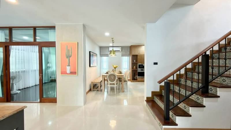 Modern Luxury Pool Villa for Sale, Fully Furnished, Prime Location Behind Mae Hia Fresh Market, Chi, Chiang Mai, รอบเมืองเชียงใหม่, Mae Hia, Muang Chiang Mai, Chiang Mai, 5 Bedrooms, 380 sqm, Single Detached House For Sale, by หทัยรัตน์ จรัสอุไรสิน, 500456958 - DDproperty.com