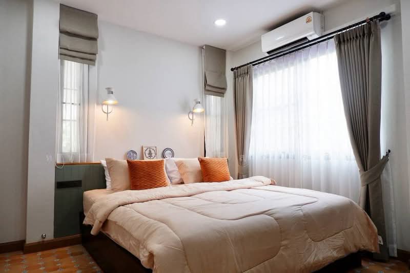 Modern Luxury Pool Villa for Sale, Fully Furnished, Prime Location Behind Mae Hia Fresh Market, Chi, Chiang Mai, รอบเมืองเชียงใหม่, Mae Hia, Muang Chiang Mai, Chiang Mai, 5 Bedrooms, 380 sqm, Single Detached House For Sale, by หทัยรัตน์ จรัสอุไรสิน, 500456958 - DDproperty.com