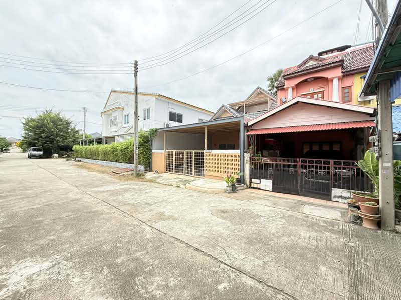 Thipmanee Village : หมู่บ้านทิพย์มณี, ปทุมธานี, บางหลวง, เมืองปทุมธานี, ปทุมธานี, 80 ตร.ม., ทาวน์เฮ้าส์ ขาย, โดย กรณวัสส์ กัณฑวัสส์วงส์, 500457010 - DDproperty.com