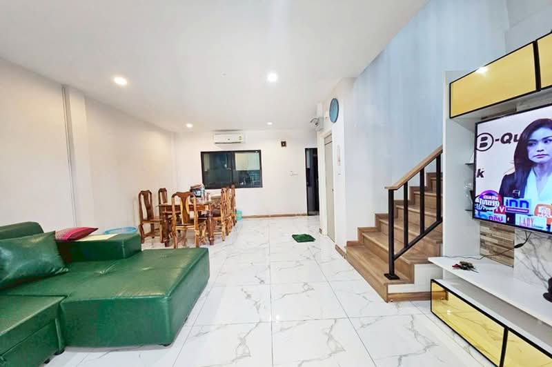 Siri House Ratchada 18 : สิริ เฮ้าส์ รัชดา 18, กรุงเทพ, Soi Lat Phrao 80, Intersection 11, วังทองหลาง, กรุงเทพ, 180 ตร.ม., ทาวน์เฮ้าส์ ขาย, โดย คุณจอย, 500457015 - DDproperty.com