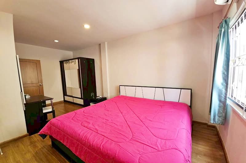 Siri House Ratchada 18 : สิริ เฮ้าส์ รัชดา 18, กรุงเทพ, Soi Lat Phrao 80, Intersection 11, วังทองหลาง, กรุงเทพ, 180 ตร.ม., ทาวน์เฮ้าส์ ขาย, โดย คุณจอย, 500457015 - DDproperty.com