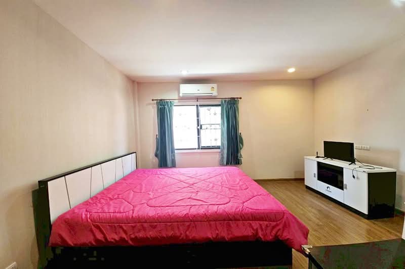 Siri House Ratchada 18 : สิริ เฮ้าส์ รัชดา 18, กรุงเทพ, Soi Lat Phrao 80, Intersection 11, วังทองหลาง, กรุงเทพ, 180 ตร.ม., ทาวน์เฮ้าส์ ขาย, โดย คุณจอย, 500457015 - DDproperty.com