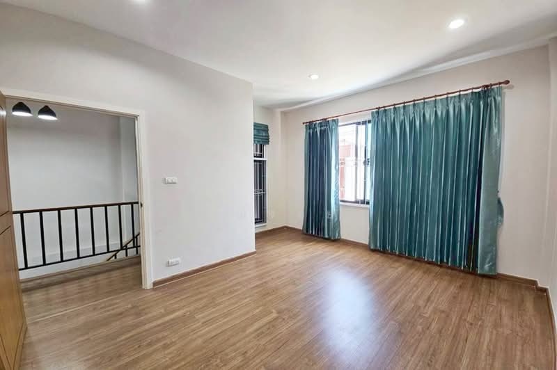 Siri House Ratchada 18 : สิริ เฮ้าส์ รัชดา 18, กรุงเทพ, Soi Lat Phrao 80, Intersection 11, วังทองหลาง, กรุงเทพ, 180 ตร.ม., ทาวน์เฮ้าส์ ขาย, โดย คุณจอย, 500457015 - DDproperty.com